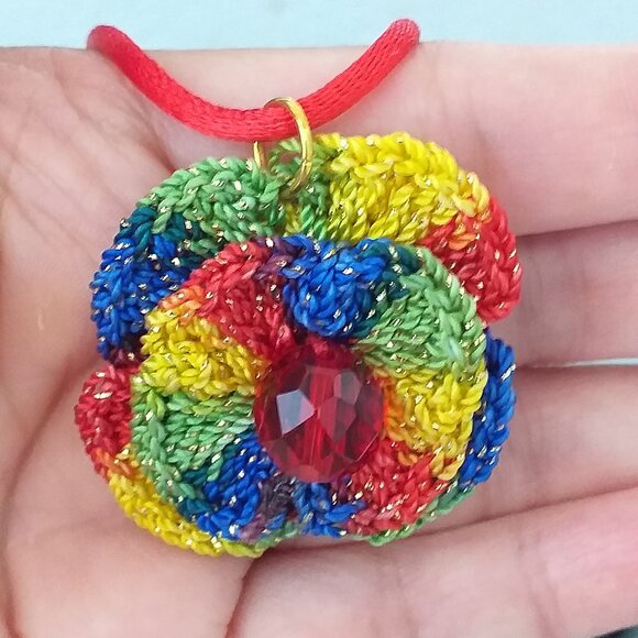 🌹 Handmade Multicolor Crochet Rose Necklace & Red Czech Crystal Earrings Set 🌟 - Picture 9 of 13